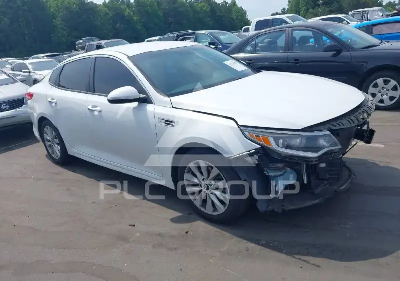 2017 KIA Optima фото