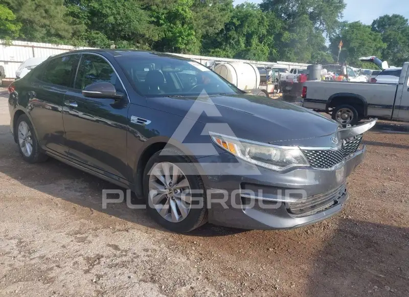 2017 KIA Optima photo