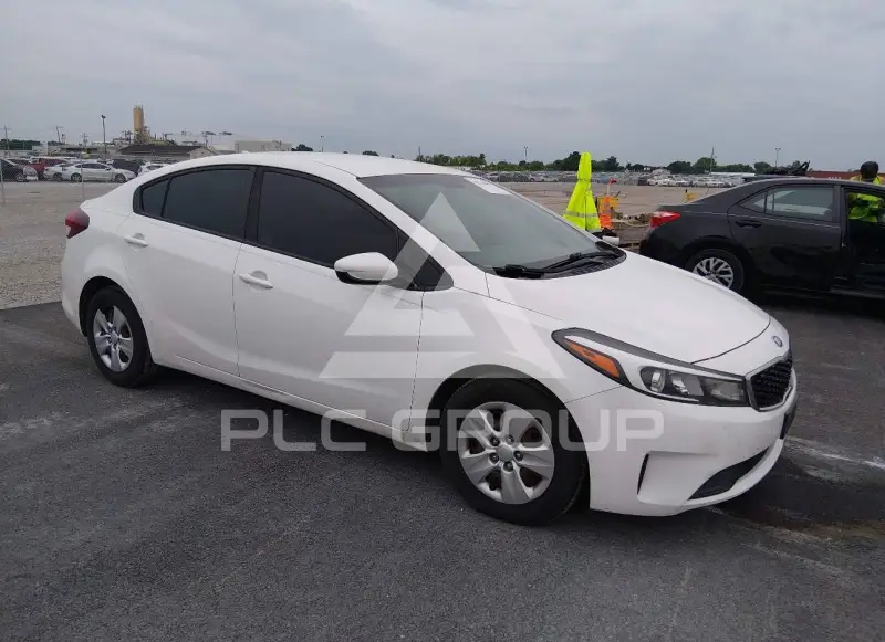2017 KIA Forte фото