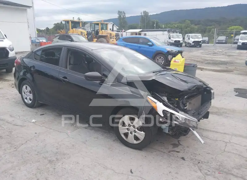 2017 KIA Forte фото