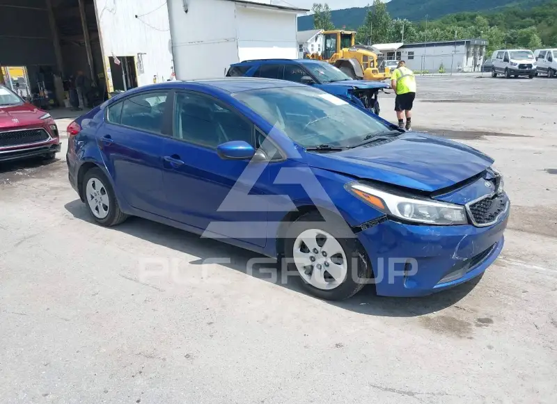 2017 KIA Forte фото