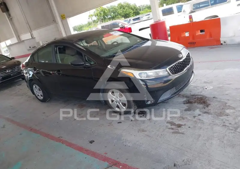 2017 KIA Forte photo