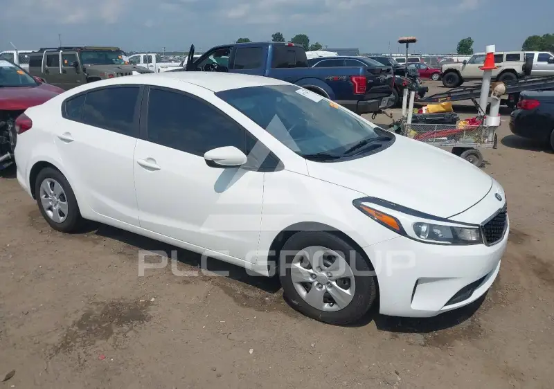2017 KIA Forte photo