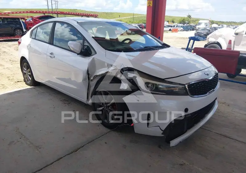 2017 KIA Forte photo