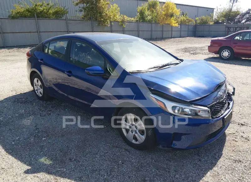 2017 KIA Forte фото