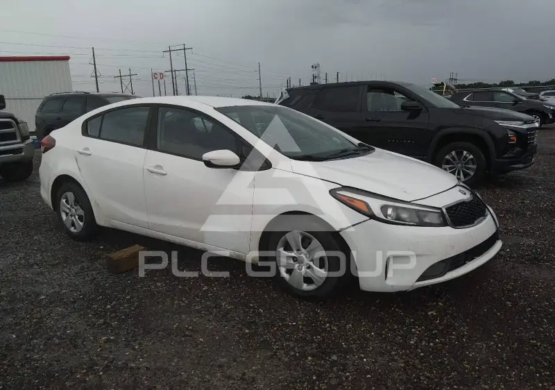 2017 KIA Forte photo