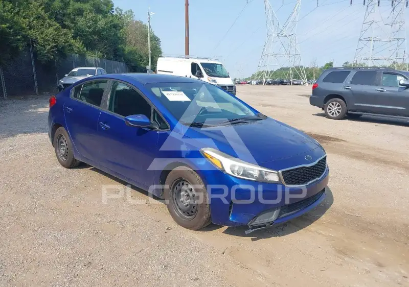2017 KIA Forte фото