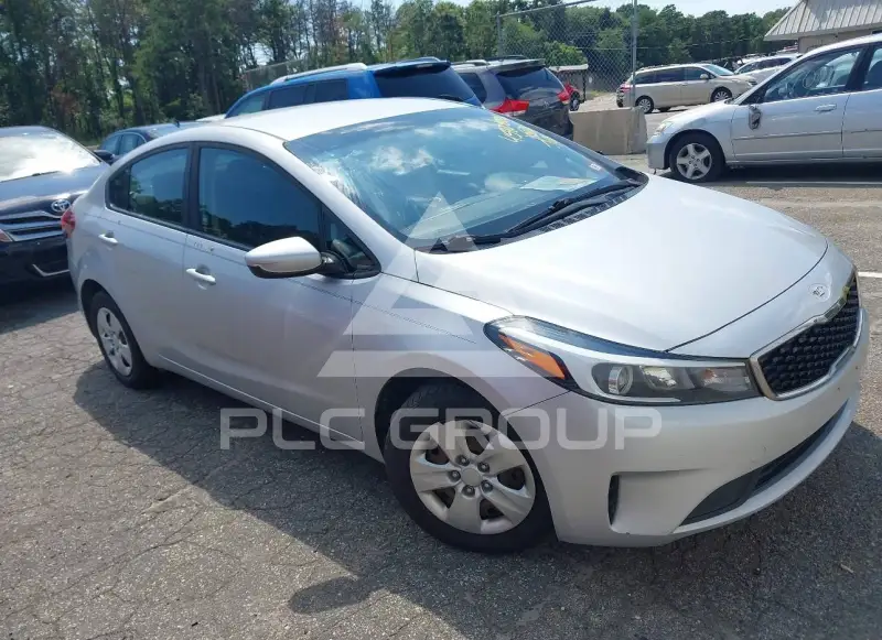 2017 KIA Forte photo