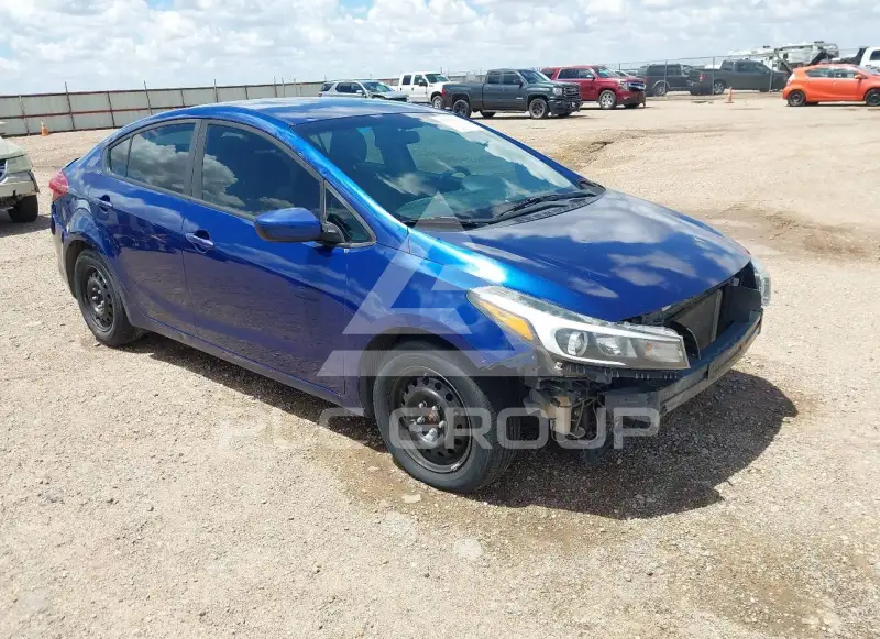 2017 KIA Forte photo