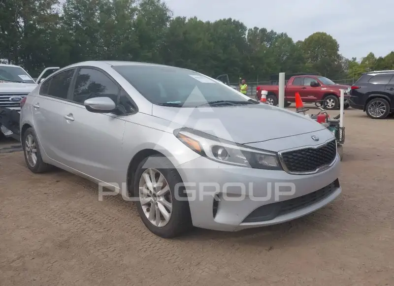 2017 KIA Forte фото