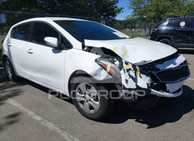 2017 KIA Forte photo