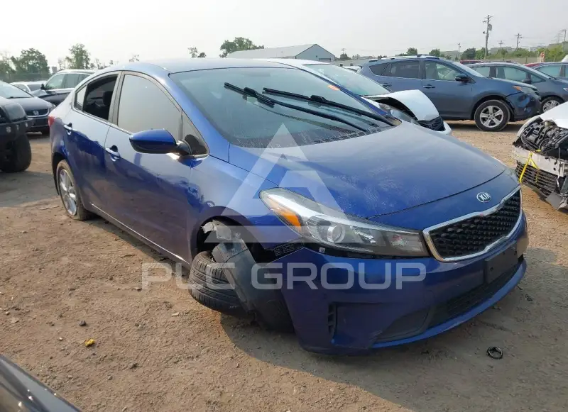 2017 KIA Forte фото