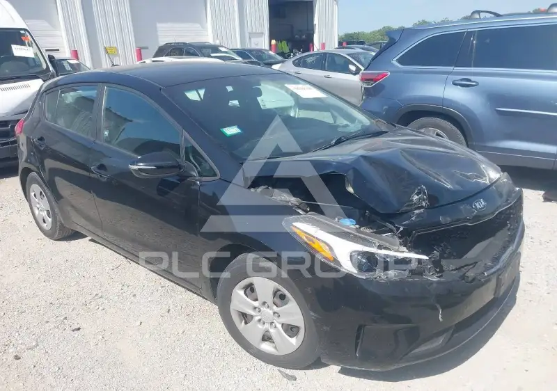 2017 KIA Forte фото