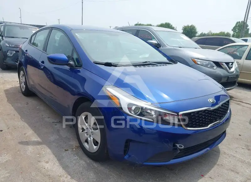 2017 KIA Forte photo