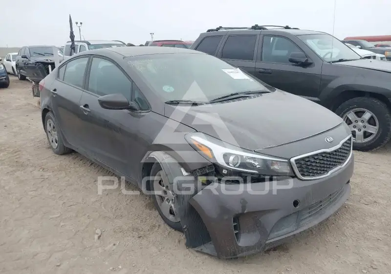 2017 KIA Forte photo