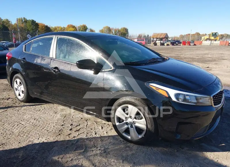2017 KIA Forte photo