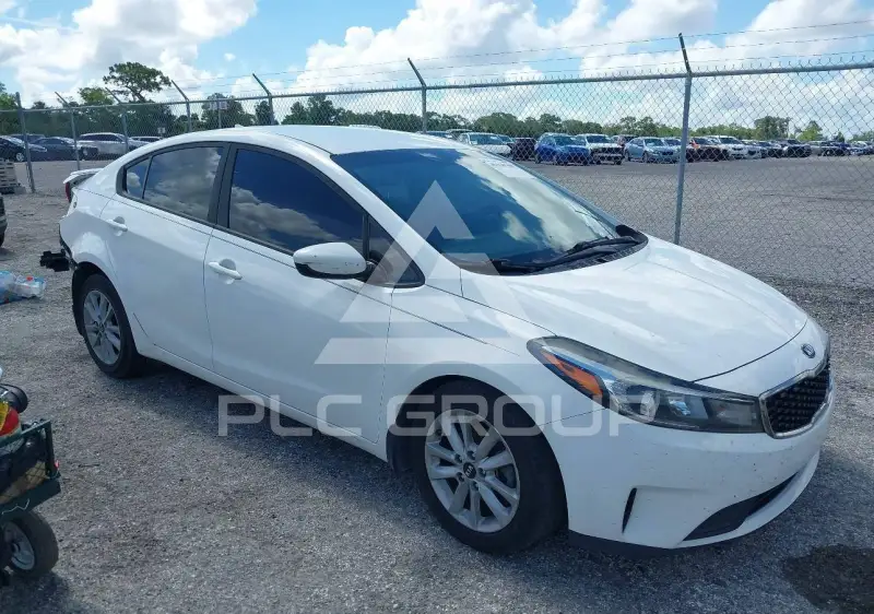 2017 KIA Forte фото