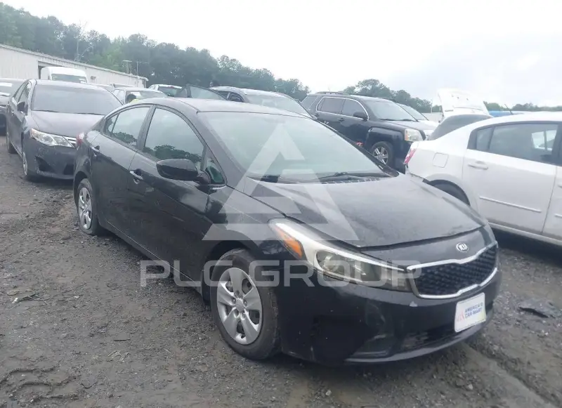 2017 KIA Forte photo