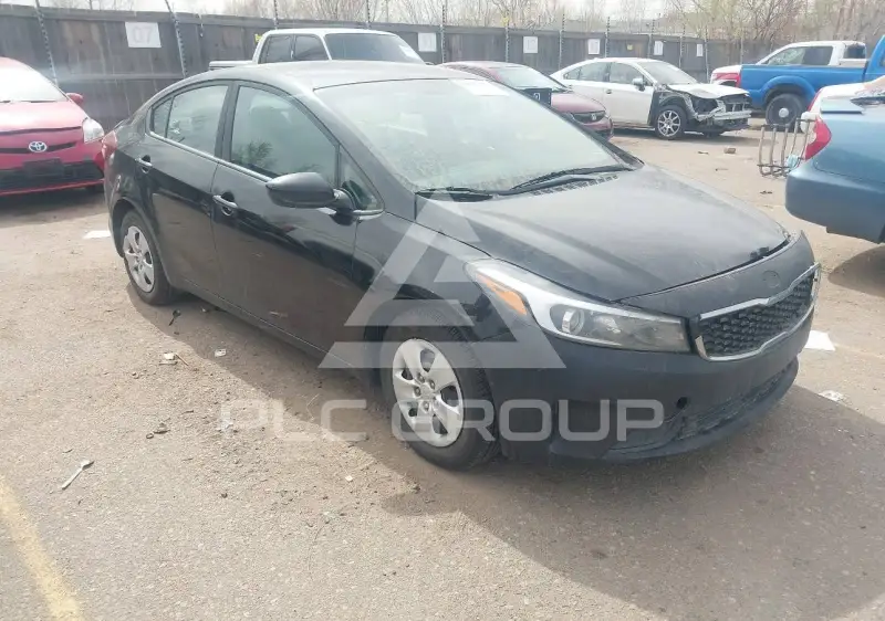 2017 KIA Forte photo
