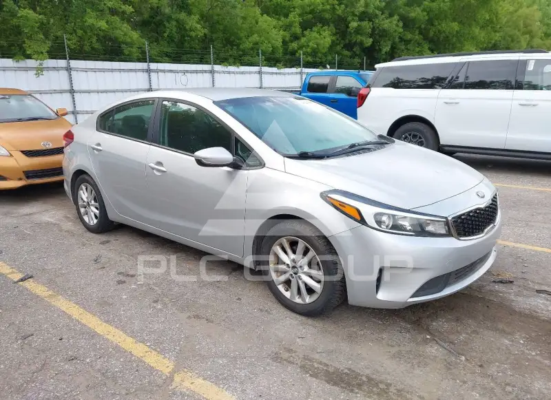 2017 KIA Forte фото