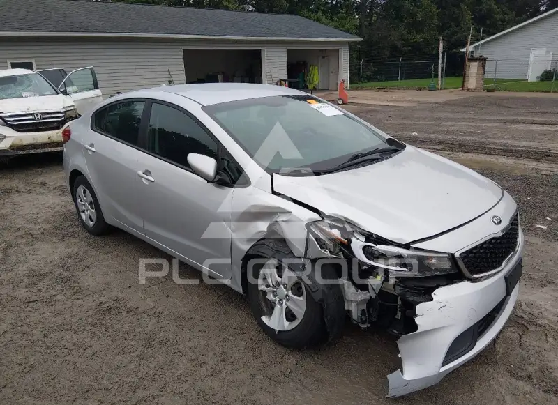 2017 KIA Forte фото