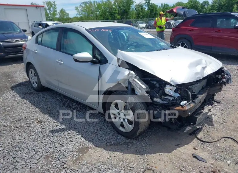 2017 KIA Forte фото
