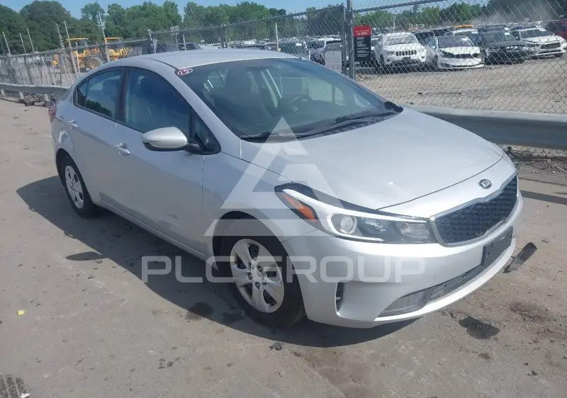2017 KIA Forte photo