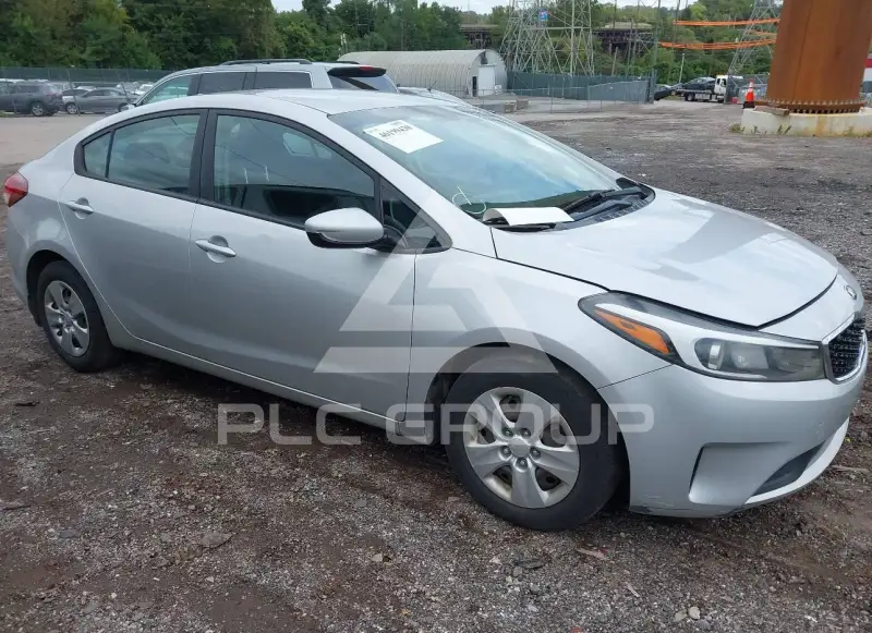 2017 KIA Forte photo