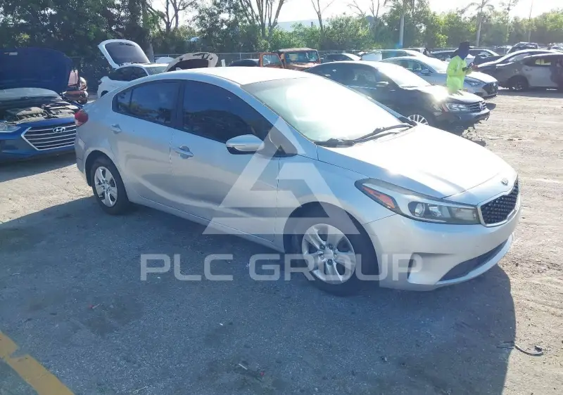 2017 KIA Forte photo