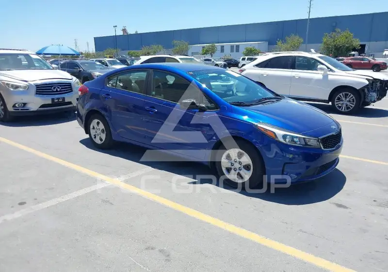 2017 KIA Forte фото