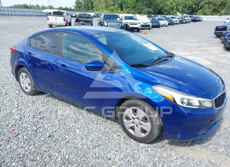 2017 KIA Forte фото