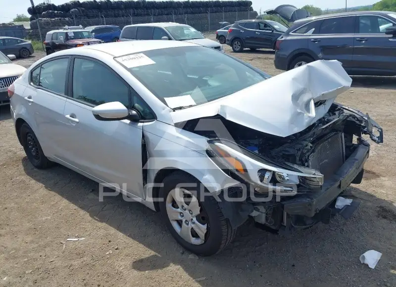 2017 KIA Forte фото