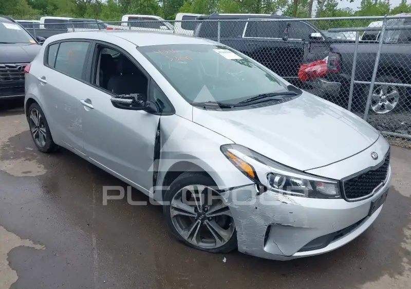 2017 KIA Forte фото