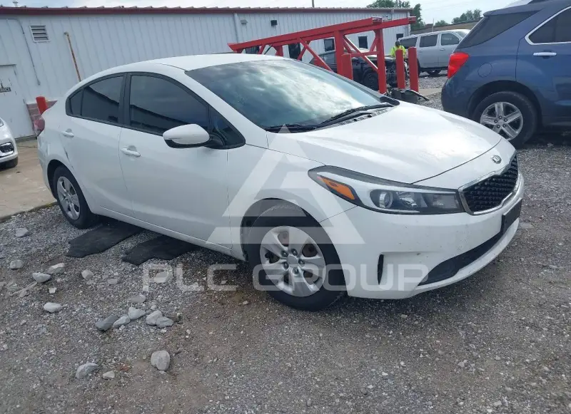 2017 KIA Forte photo