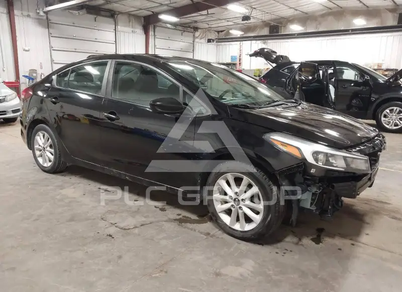 2017 KIA Forte photo