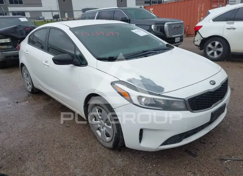 2017 KIA Forte фото