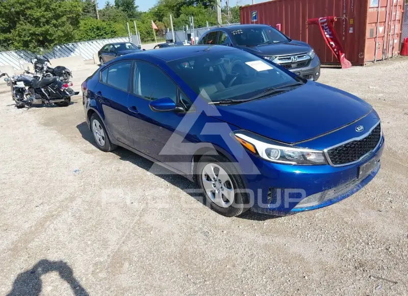 2017 KIA Forte photo