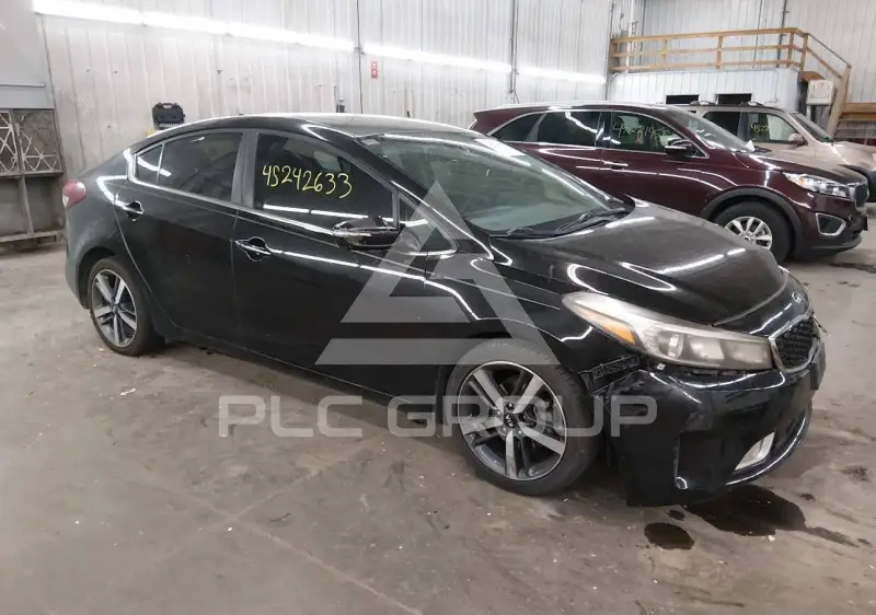 2017 KIA Forte photo