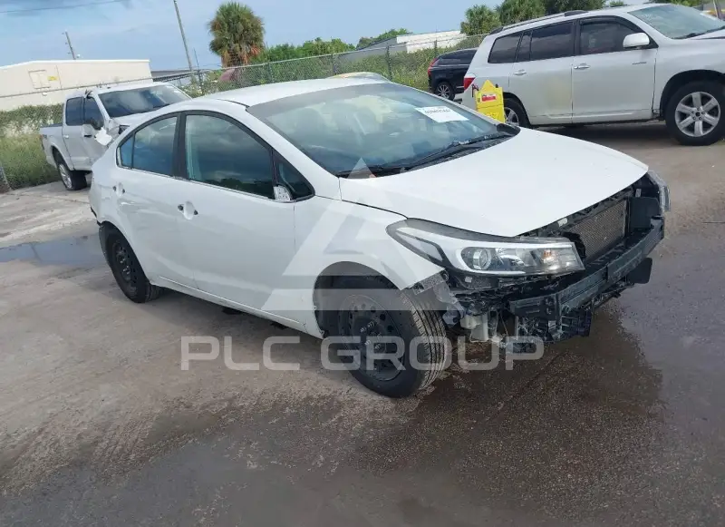 2017 KIA Forte фото