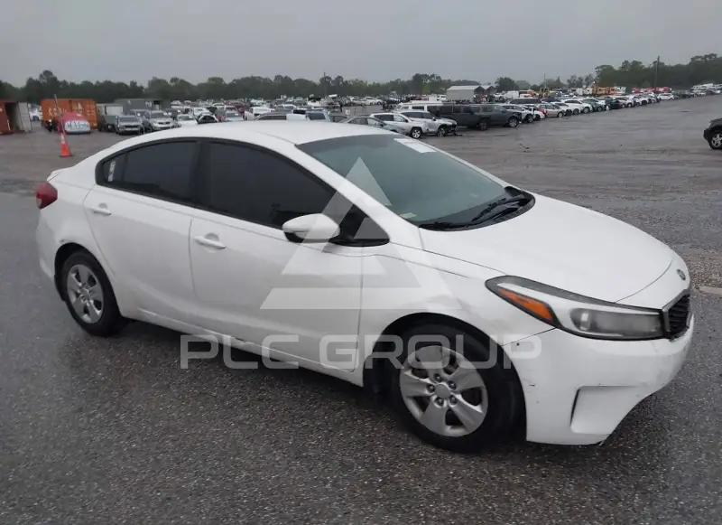 2017 KIA Forte photo
