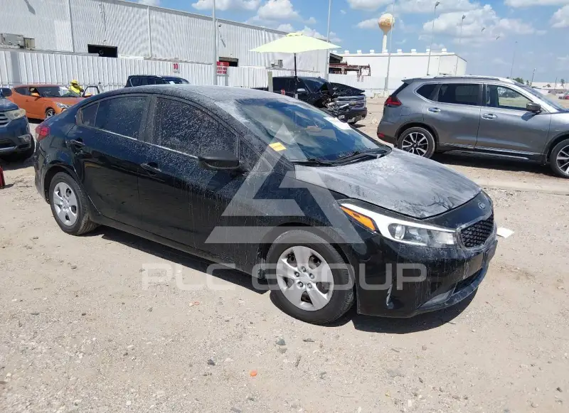 2017 KIA Forte photo
