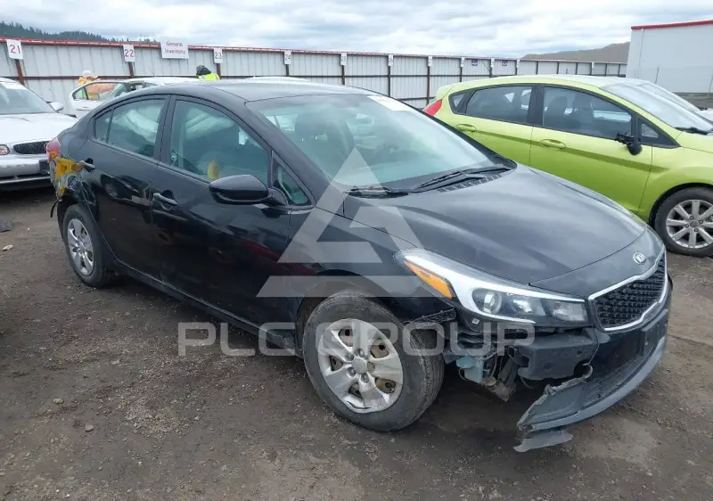 2017 KIA Forte photo