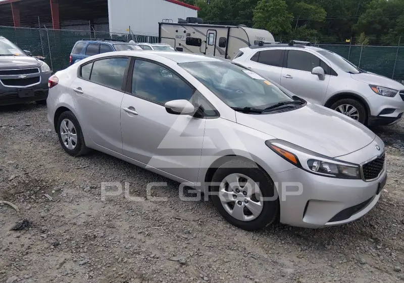2017 KIA Forte photo
