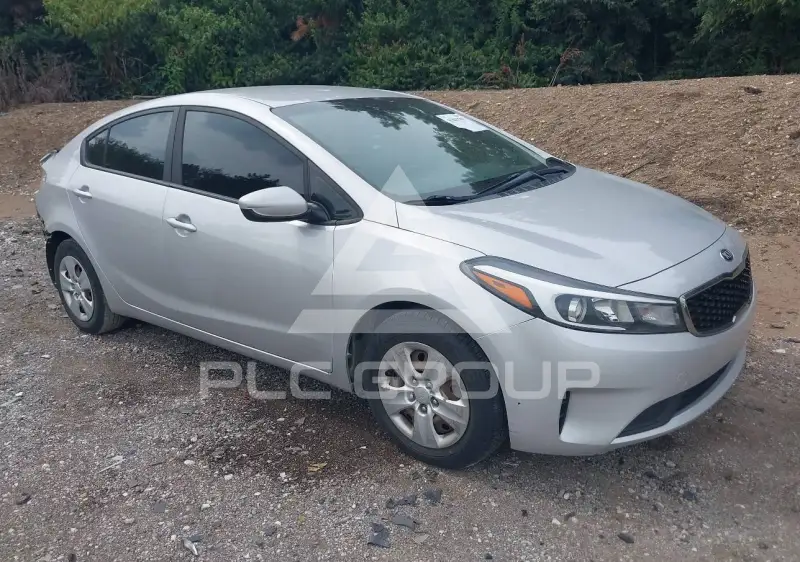 2017 KIA Forte photo