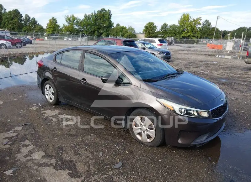 2017 KIA Forte photo