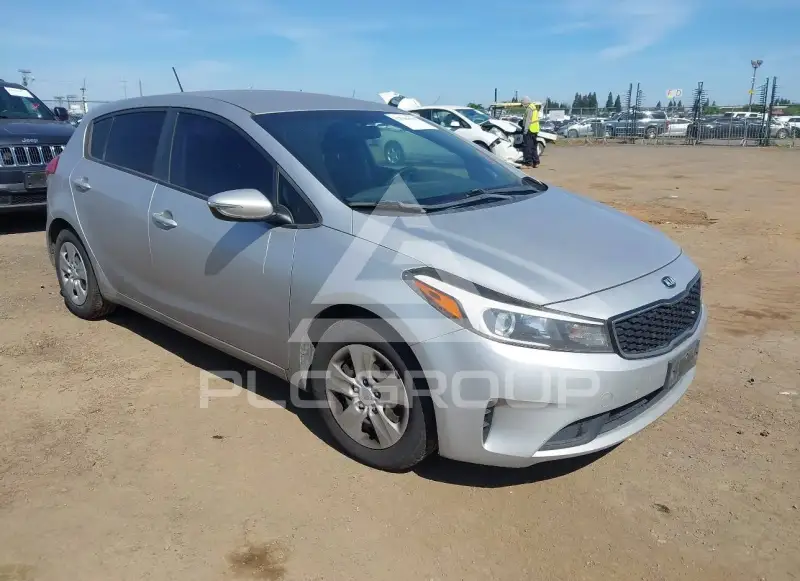 2017 KIA Forte фото