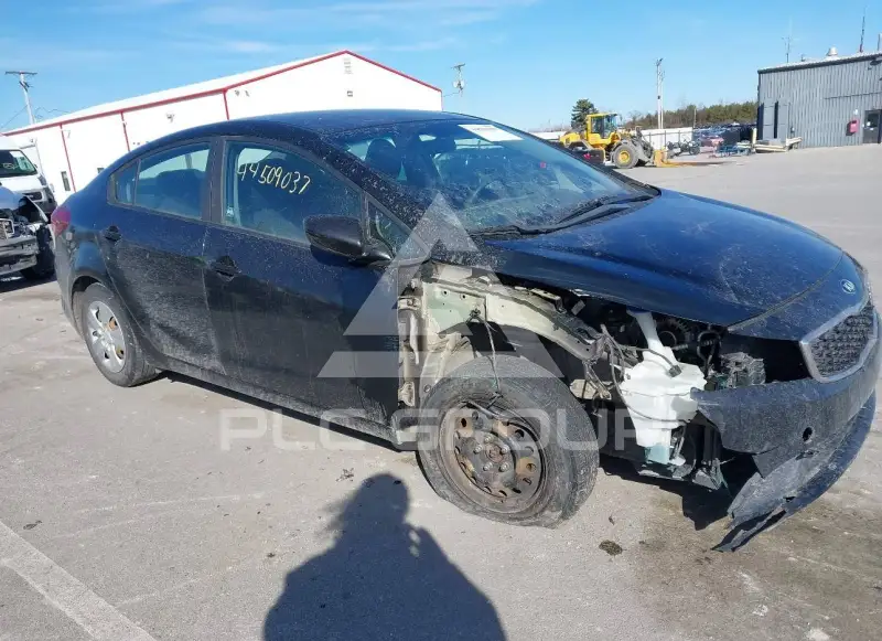 2017 KIA Forte photo