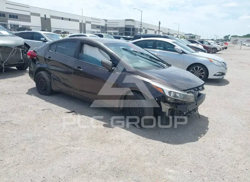 2017 KIA Forte фото