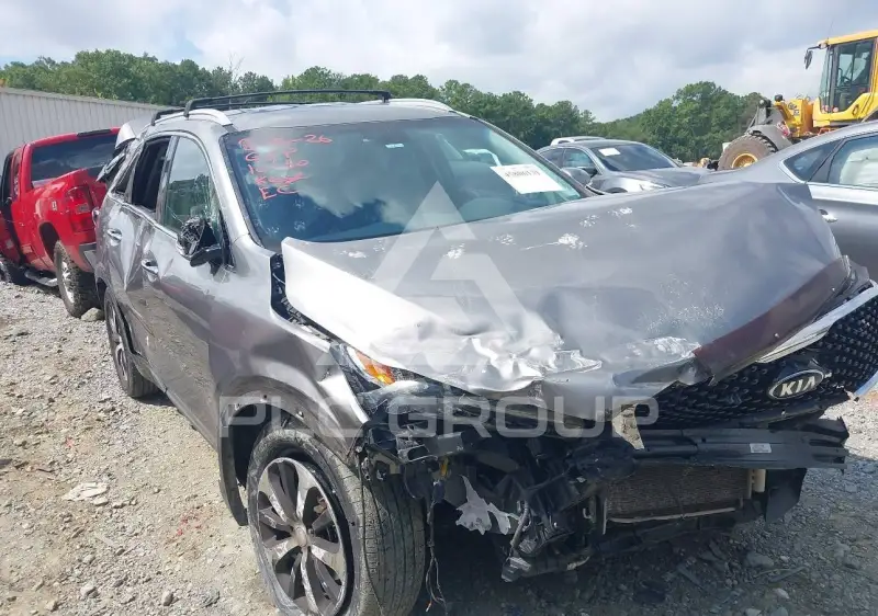 2017 KIA Sorento photo