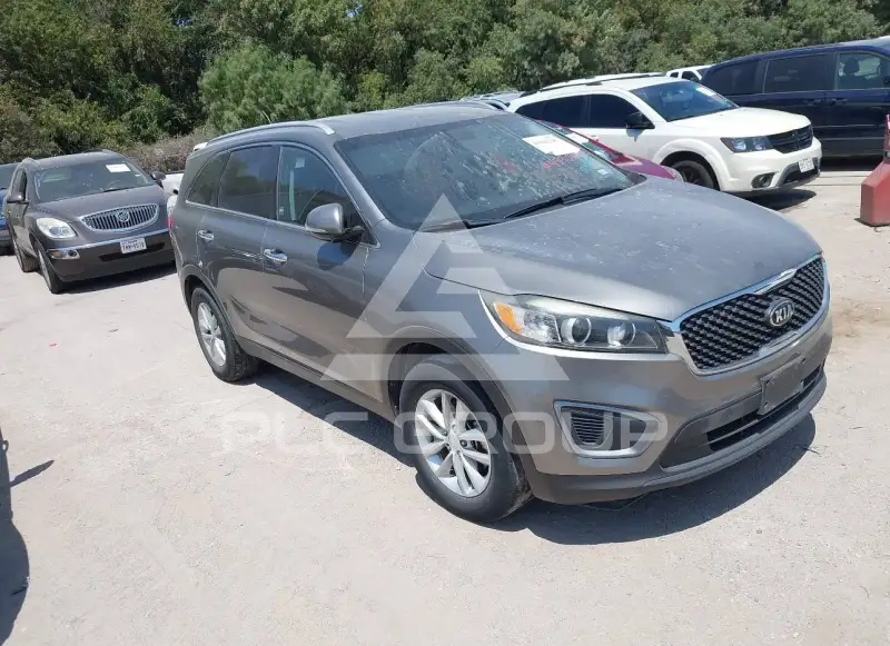2017 KIA Sorento photo